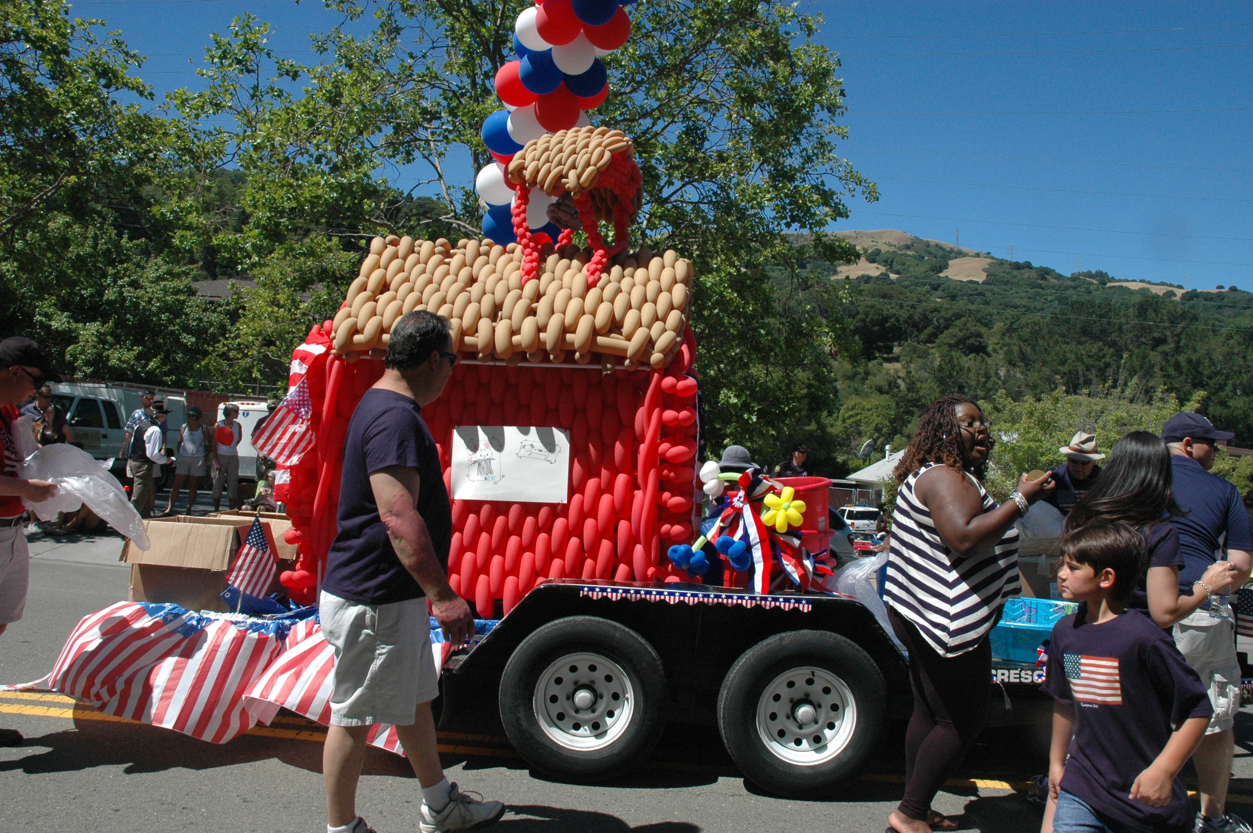 Balloon Float.JPG