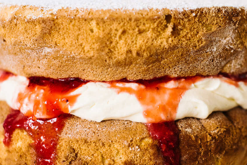 alanadimou-spongecake-1.jpg