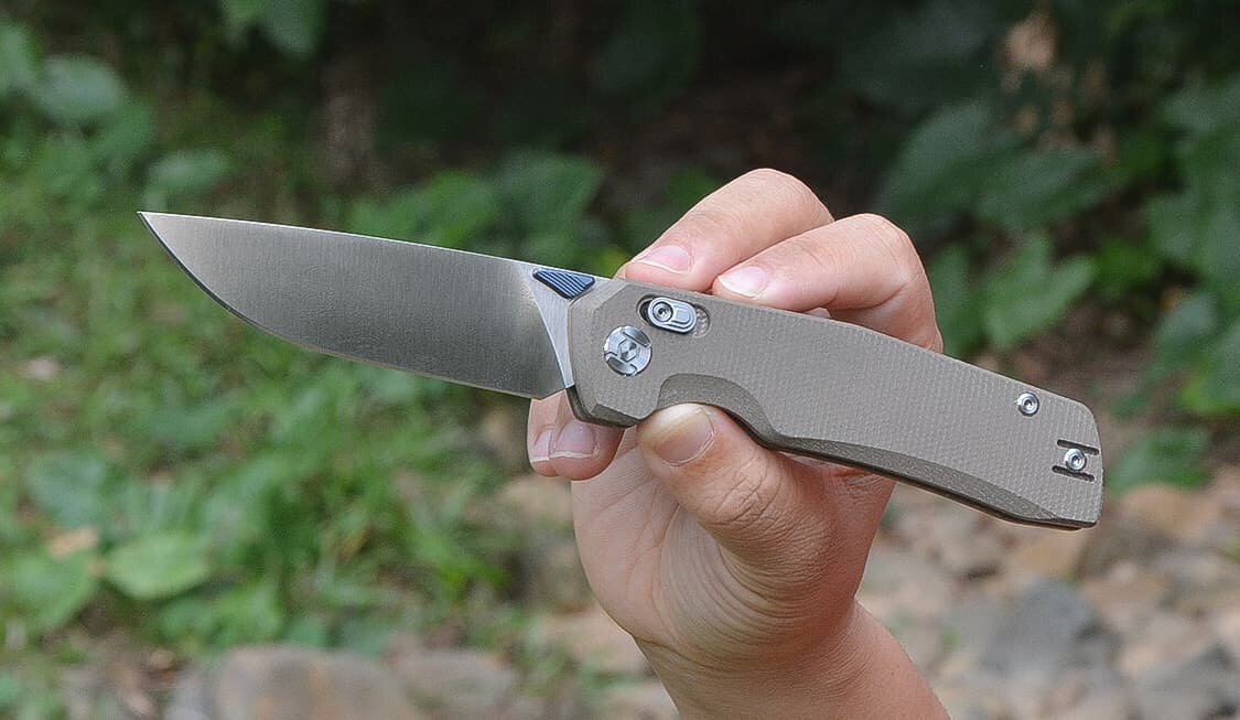 Save the date. November 9 campaign goes live on Kickstarter. 
#kunwu #xtao # Tao #elmax # cryo #edccommunity #kickstarter #foldingknife #pocketdump #pocketknife #knifeporn #knifelife