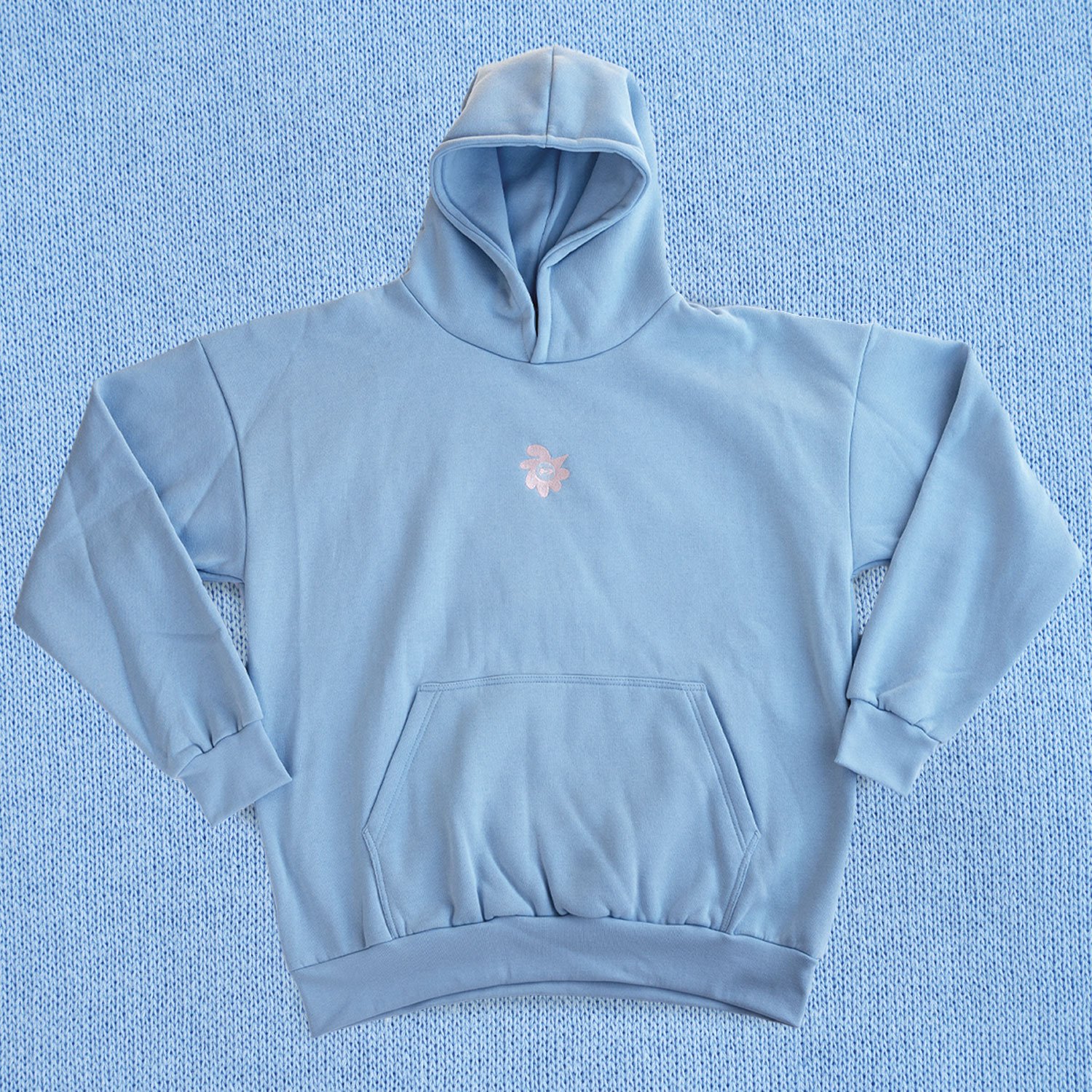 PALE+BLUE+WHITE-(1)-detail-2.jpg
