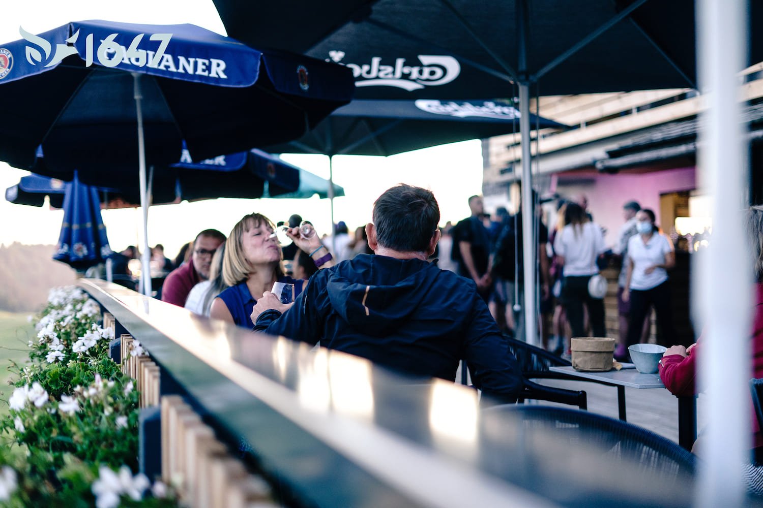 1647_restaurant_alpes_la_clusaz_activite_apero-platine_1.jpg