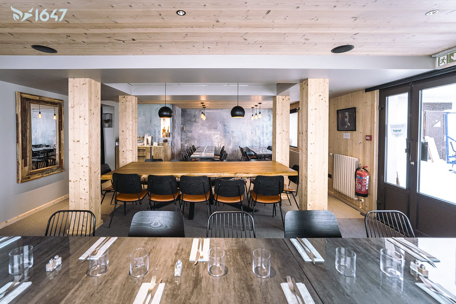 1647_photo-interieur-salle-restaurant-2.jpg